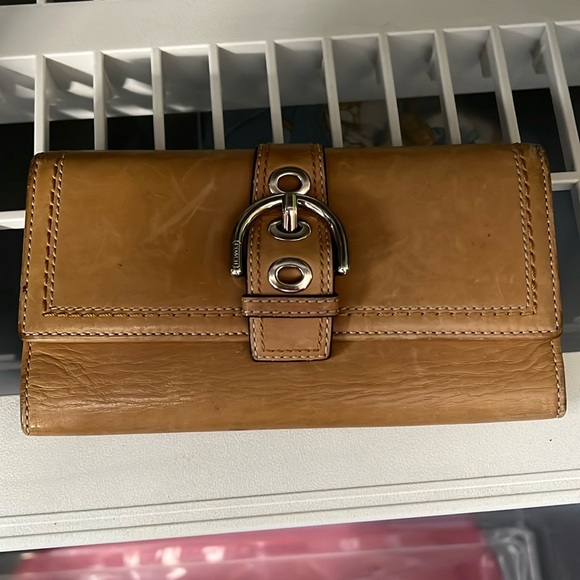 Coach Trifold Leather Buckle Wallet